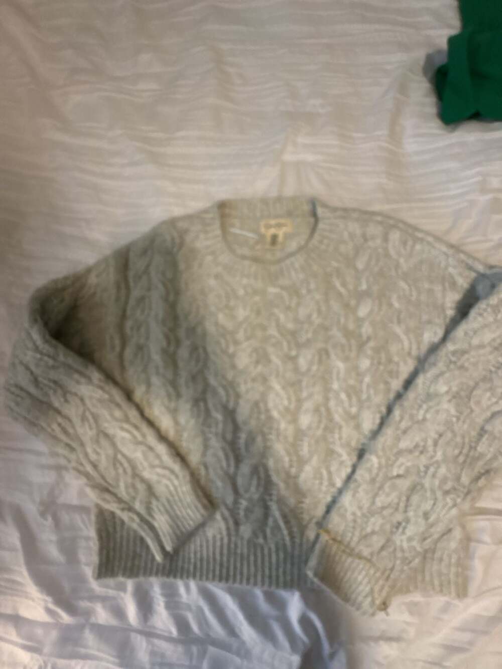 Jessica Simpson Women's Cream Cable Knit Crew Neck Sweater